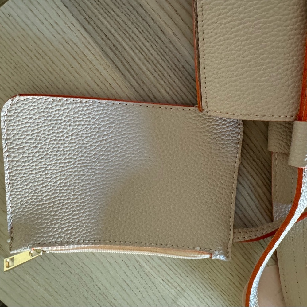 Neutral beige tote handbag - Picture 3 of 4